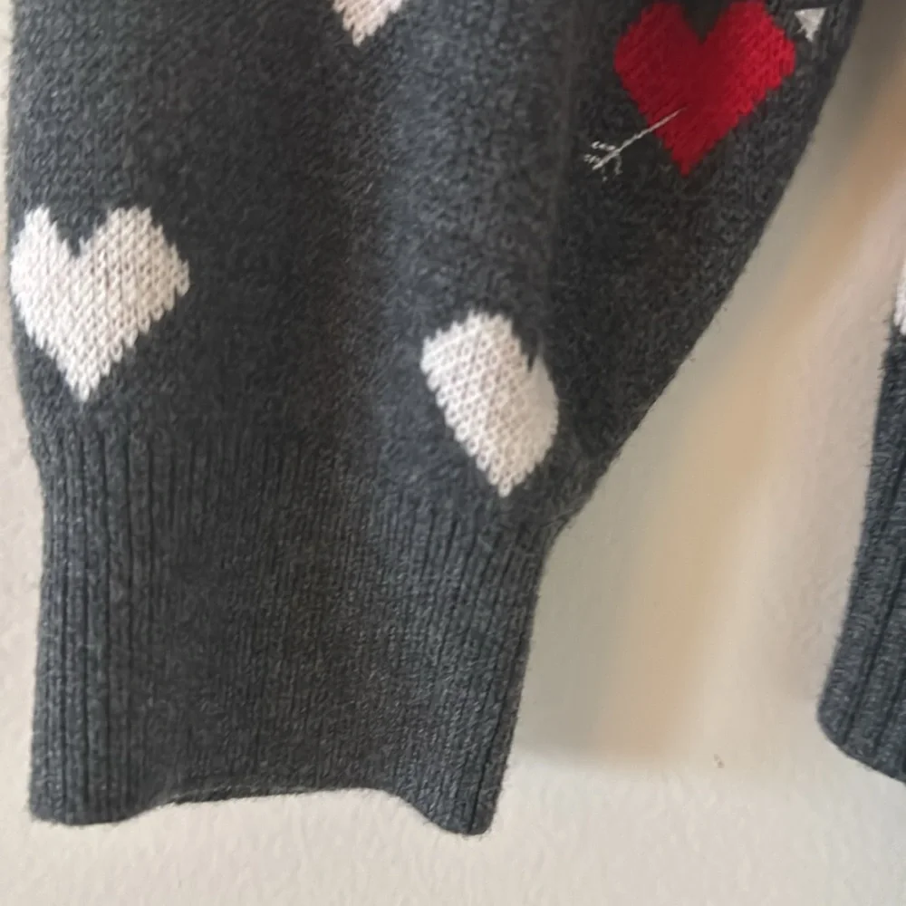 LOFT Heart Boatneck Sweater Size‎ Small Excellent!